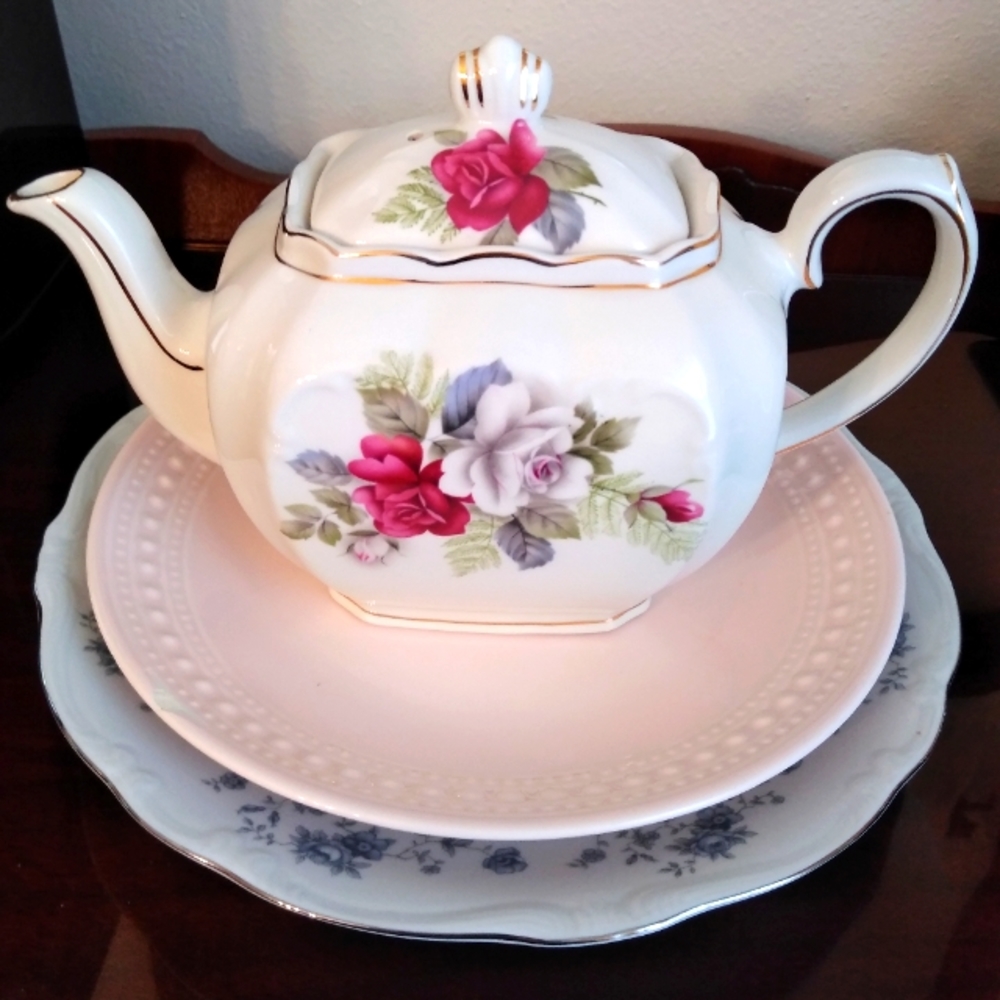 Sadler England Teapot